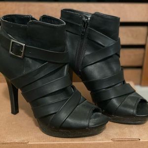 Fioni Black Open Toe Leather Bootie